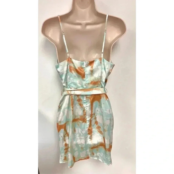 Simplee Womens Multicolor Tie Dye Sleeveless Waist Tie Mini Dress Medium NWT - Picture 3 of 10